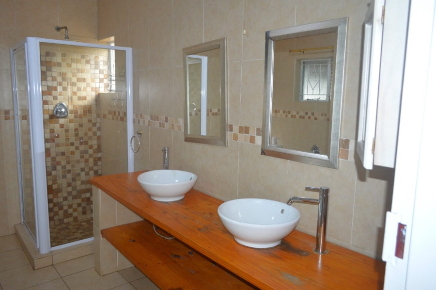 4 Bedroom Property for Sale in Wilkeville North West